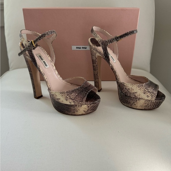 Miu Miu Beige and Brown/Grey Snakeskin Heels - Picture 1 of 6